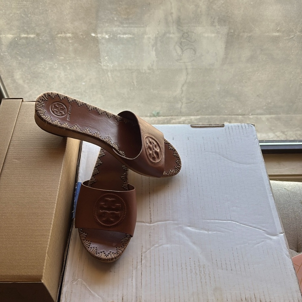 Tory Burch Patty Leather Embossed Logo Whipstitch Wooden Sliders Clogs Sandals